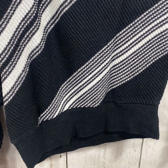 Free People Black & White Asymmetrical Stripe Knit Sweater Size M Boho Slouchy - Picture 13 of 15